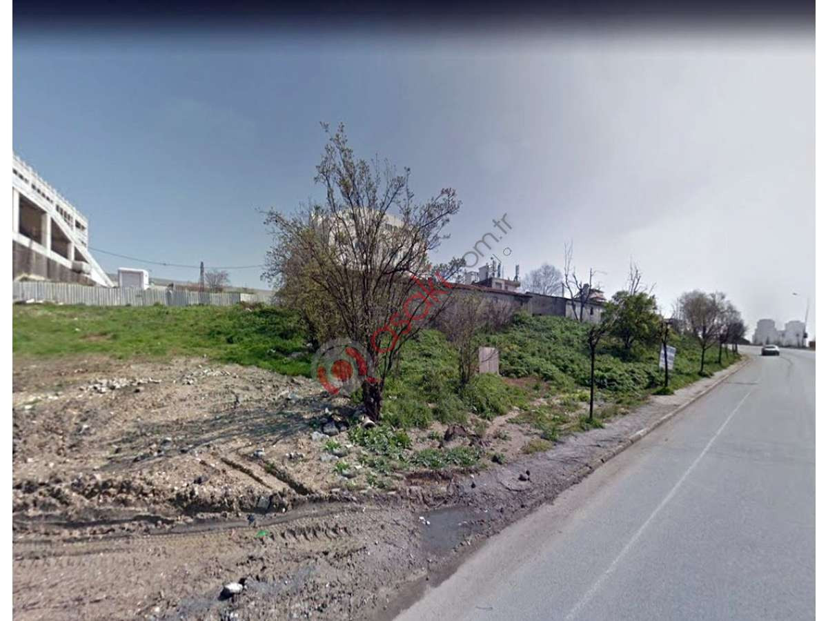 Esenyurt Kıraç'ta Sanayi Imarlı Cadde Cepheli Arsa - Büyük 1