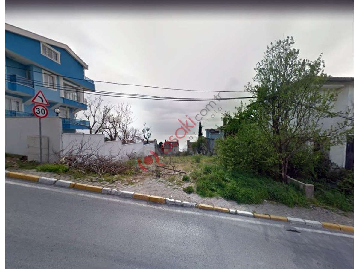 Beylikdüzü Gürpınar'da Marmara Denizi Manzaralı Villa Arsası