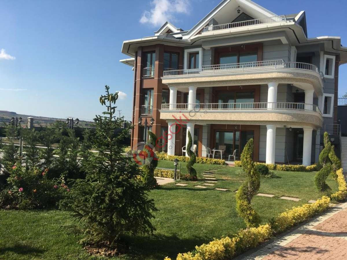 Büyükçekmece Celaliyede Satılık Mükemmel Villa Asaki ile Al Sat ve Kirala