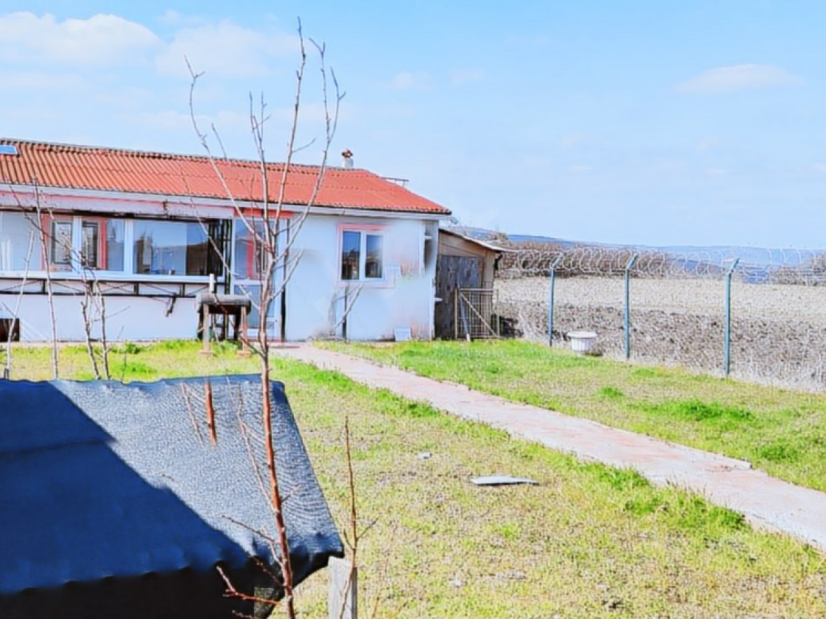 Catalca Canakca Da Satilik Bag Bahce Evi Var Asaki Turkiye Nin Ilan Sitesi