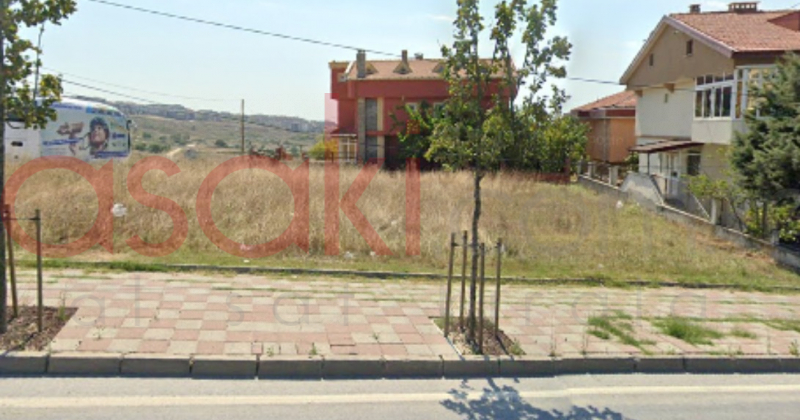 Kahramanmaraş Pazarcıkta Yola Cephe 523 m² Satılk Arsa