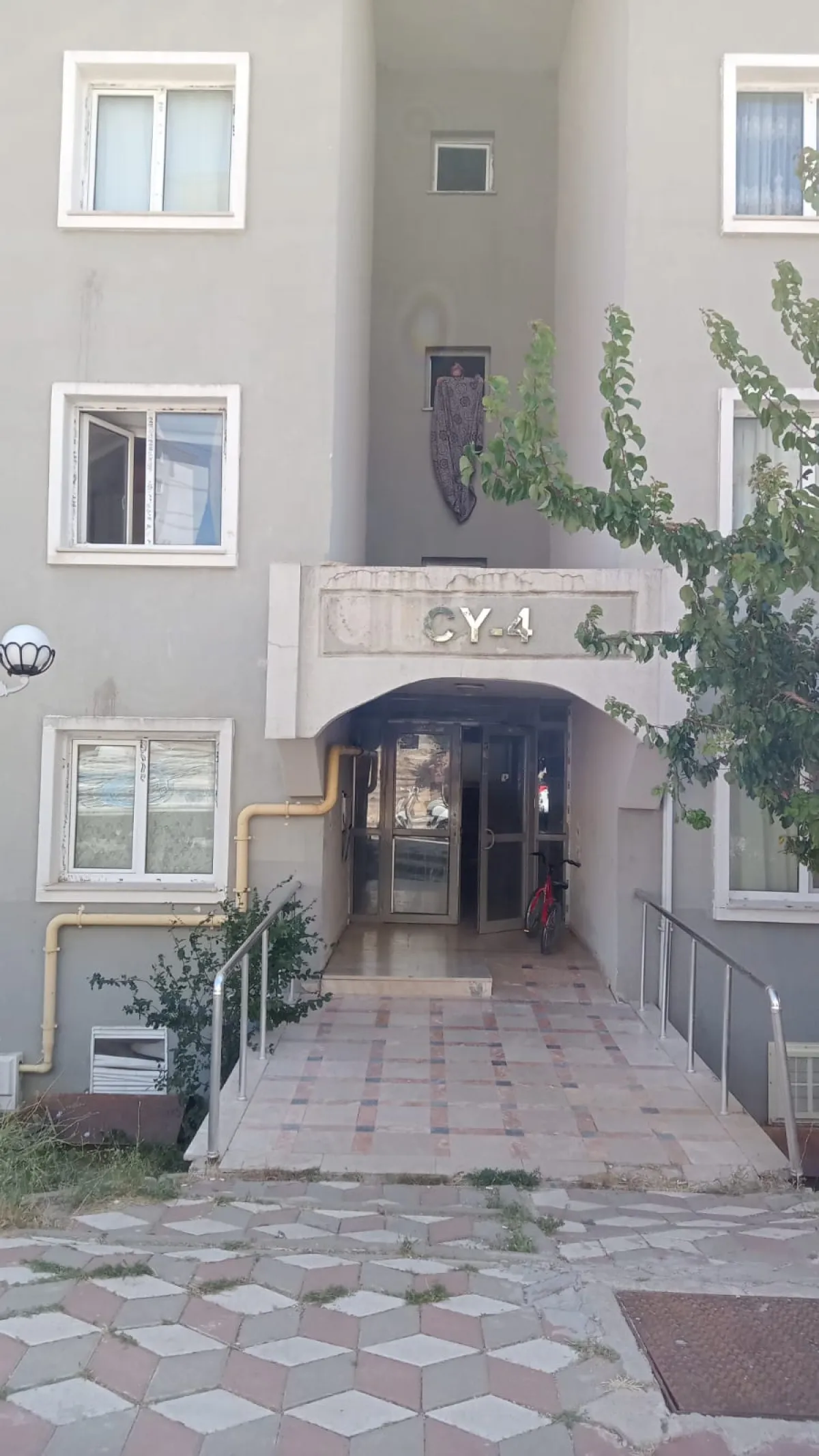 TEPE GRUP EMLAK'TAN ÜNİ YOLU ÜZERİ 1+1 GÜNEY C.  SATILIK DAİRE - Büyük 11