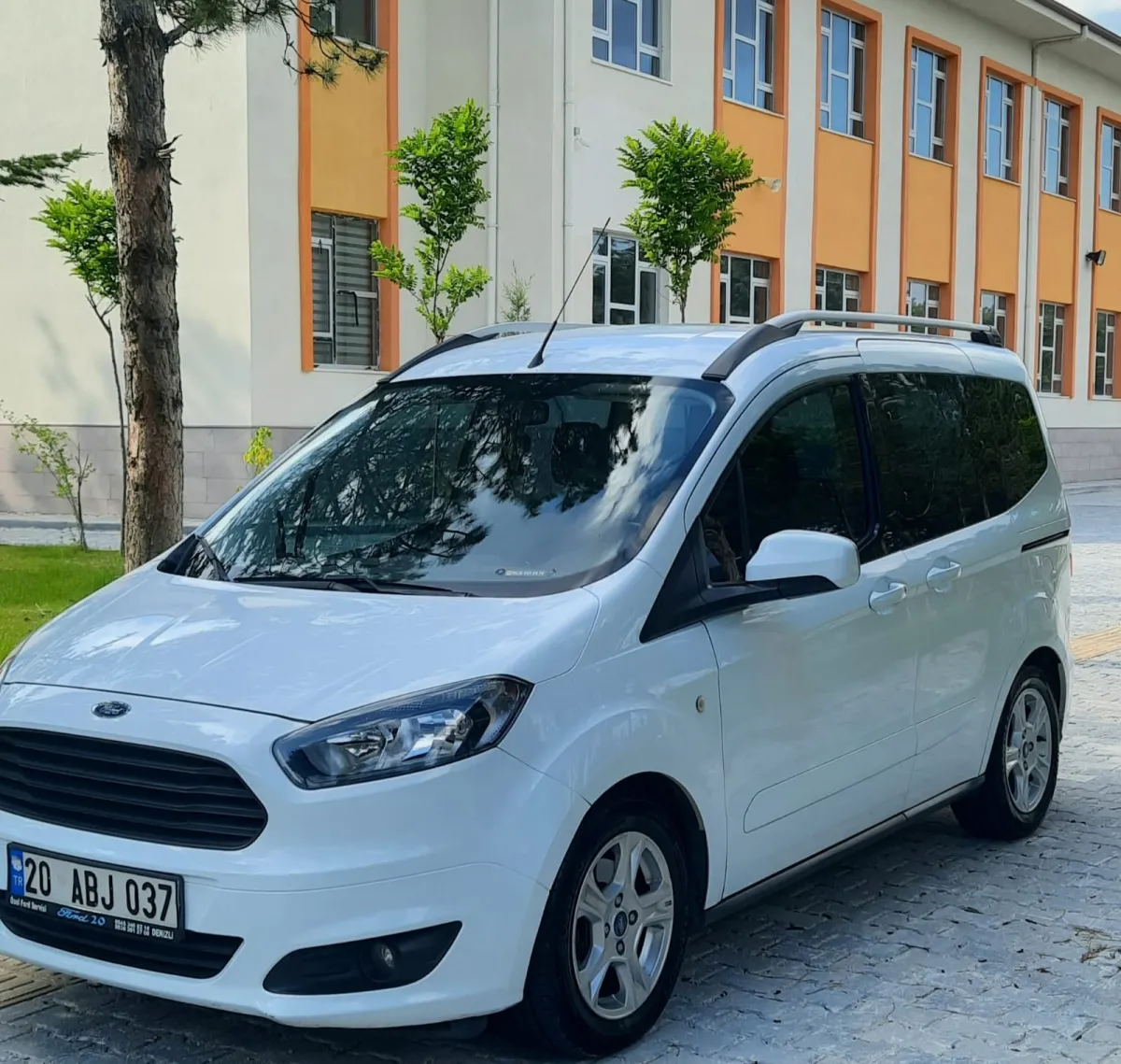 HATASIZ 85.000KM FORD COURIER - Büyük 4