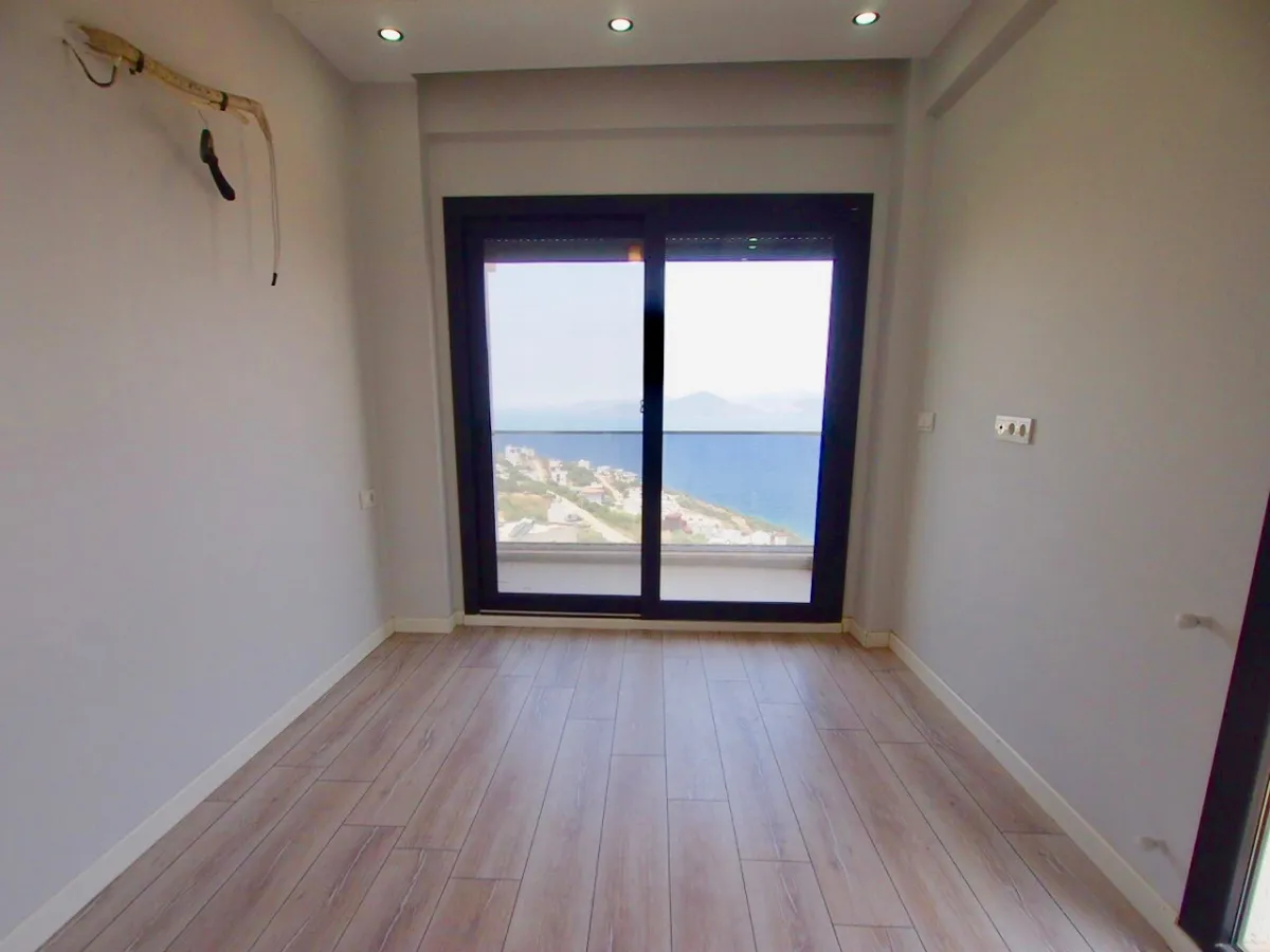 müstakil yeni villa eşsiz manzaralı özel plajlı koyu olan lüks ev - Büyük 25