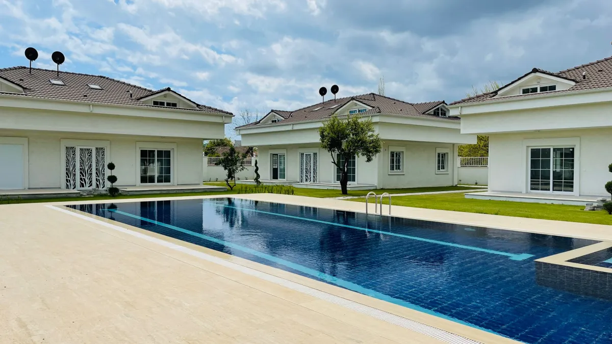 Kemer Arslanbucak'ta Muhteşem Site İçerisinde Satılık İkiz Villa - Büyük 2