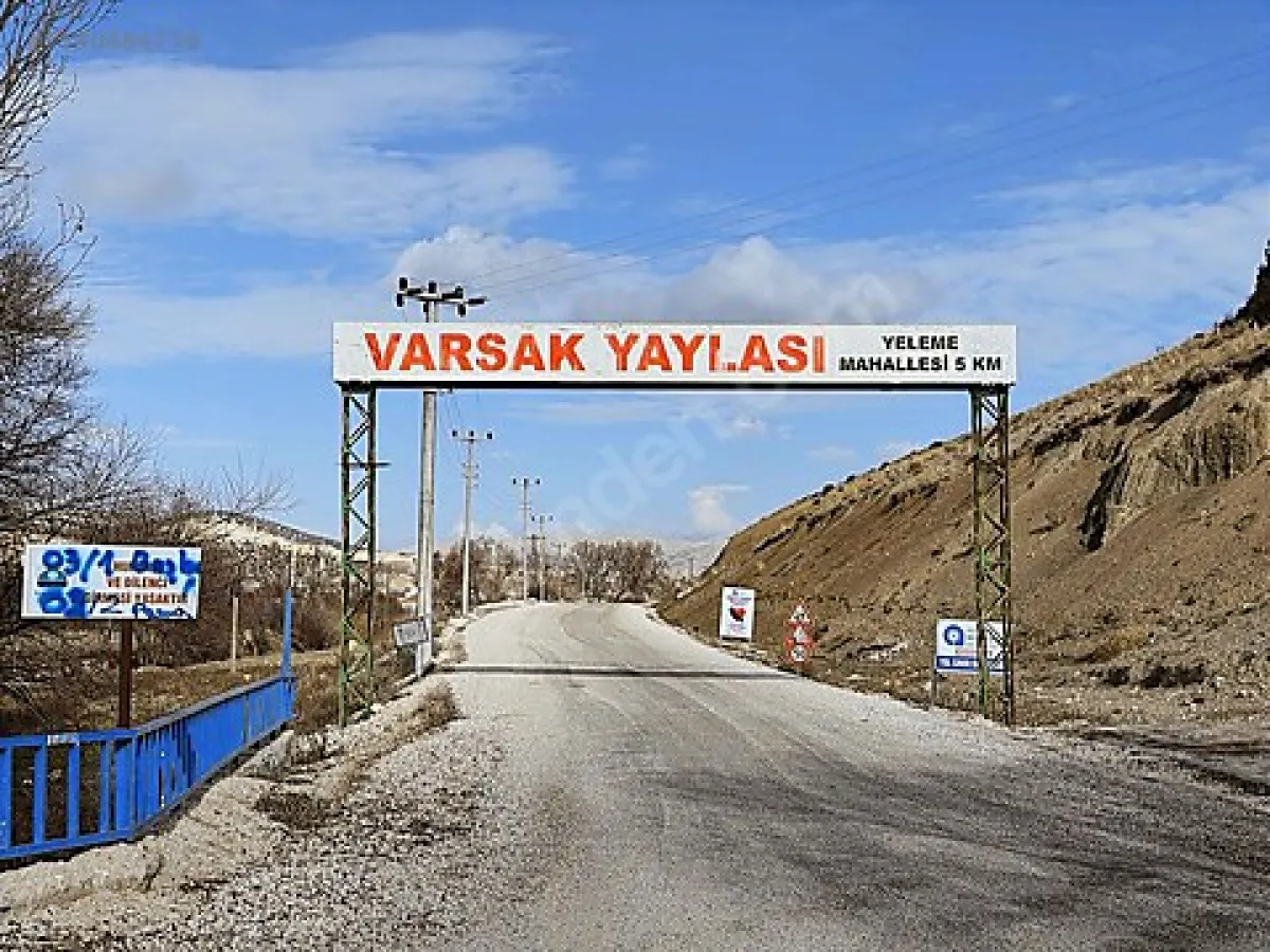 Korkuteli Yeleme Köyü'nde İmarlı Arsa