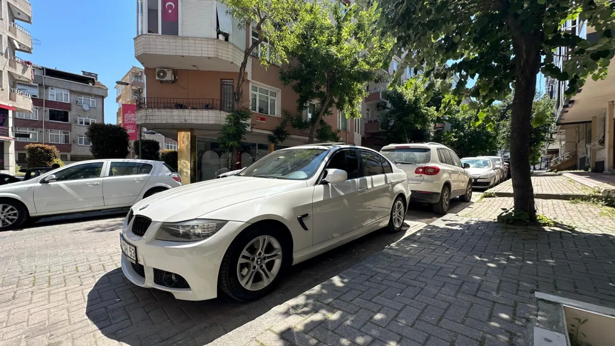 SAHİBİNDEN 316i 2011 1.6 DEĞİŞENSİZ OTOMATİK SUNROOF 103.000KM - Büyük 0