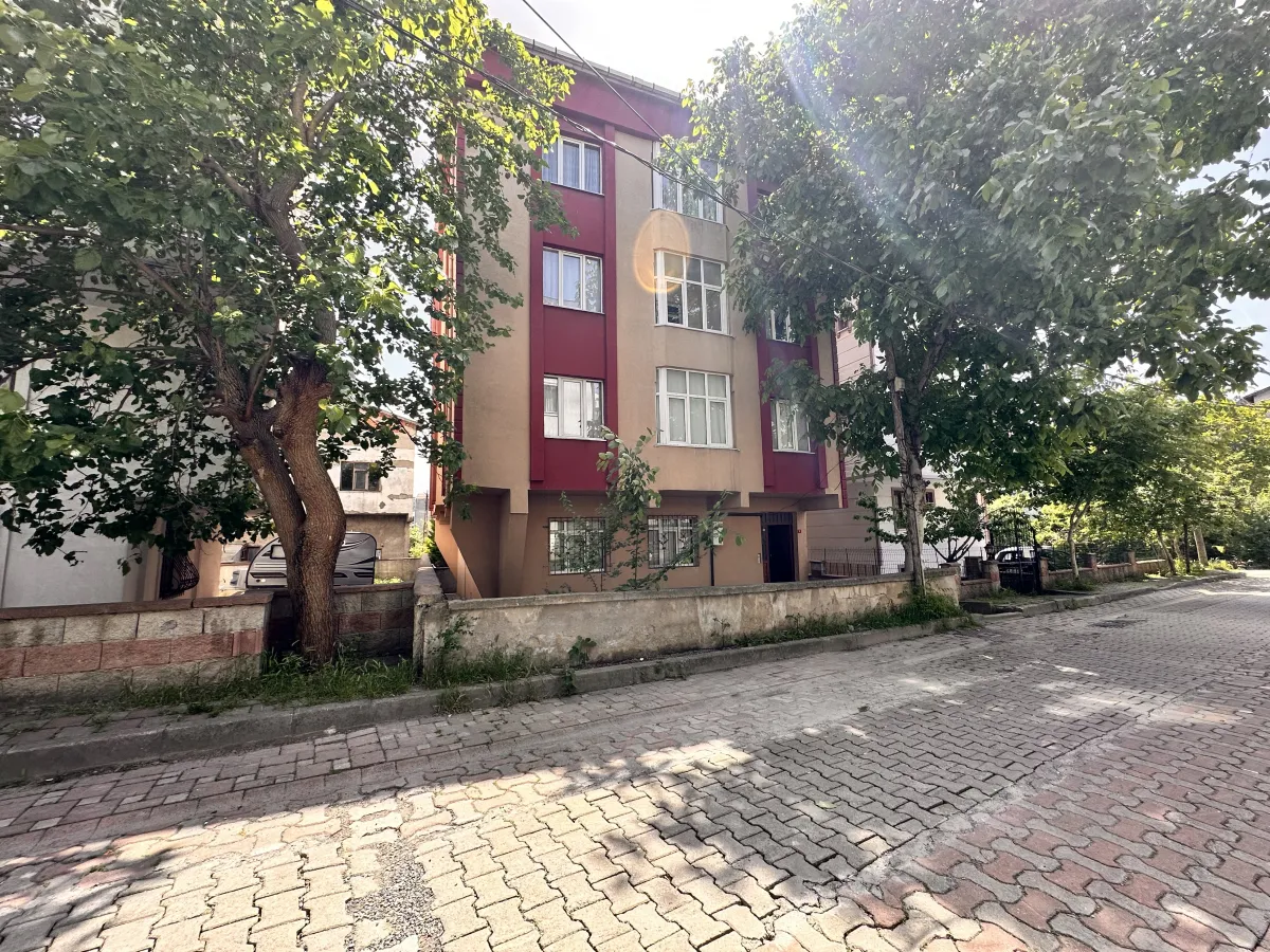 ÇEKMEKÖY ALEMDAĞ MAH. 4 KATLI 640M² MÜSTAKİL SATILIK BİNA - Büyük 3