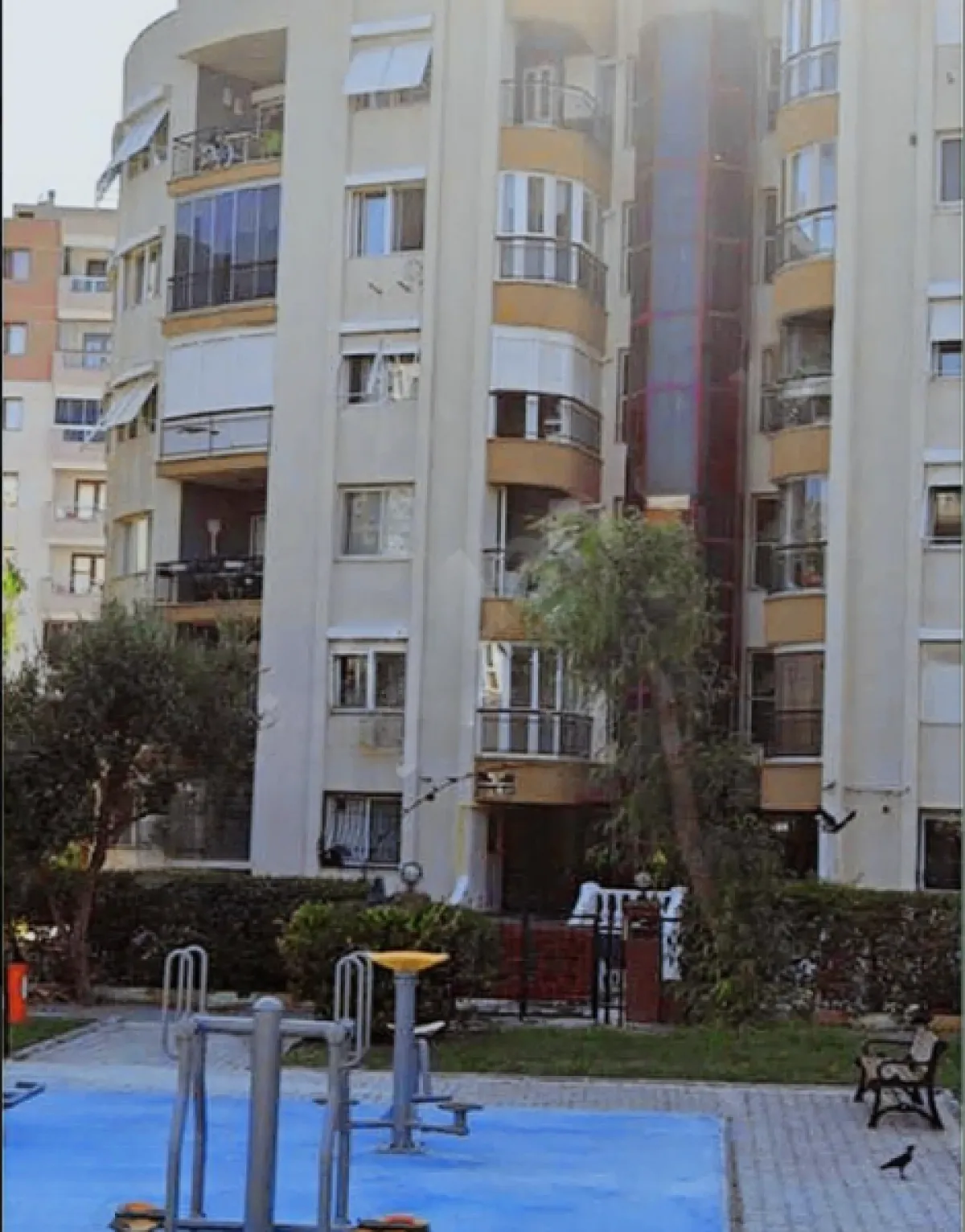 ÇİĞLİ'DE EKOL HASTANESİ YAKINI MÜTHİŞ FIRSAT GENİŞ DAİRE - Büyük 1