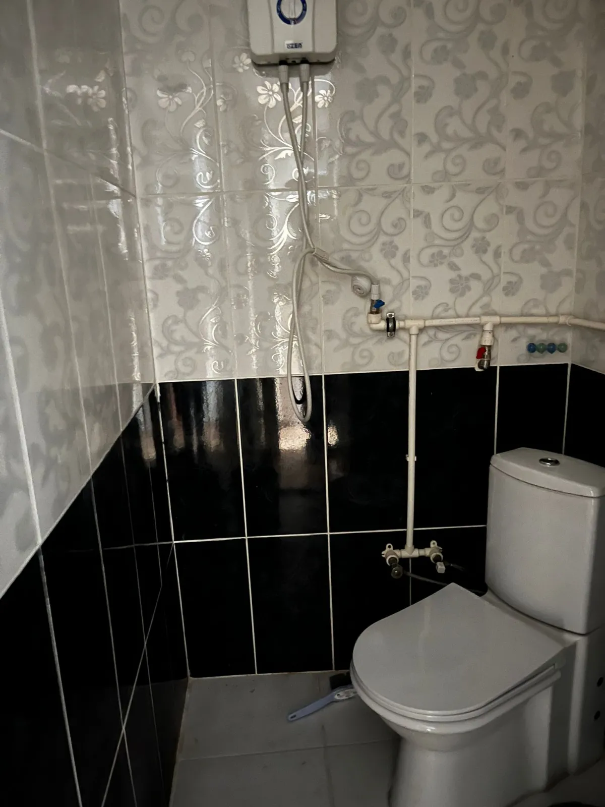 Topkapı da Mutfak ve WC'li Kiralık Dükkan - Büyük 3