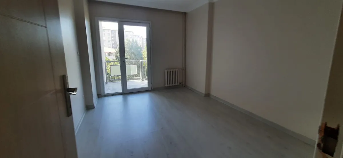 Mimaroba Emlak Konut Ara Kat Düz 4+1 Uygun Fiyat Kiralık Daire - Büyük 17