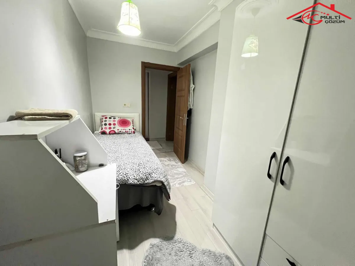 Yenibosna Zafer mahallesi kiralık eşyalı daire metrobüse 3 dakka - Büyük 23