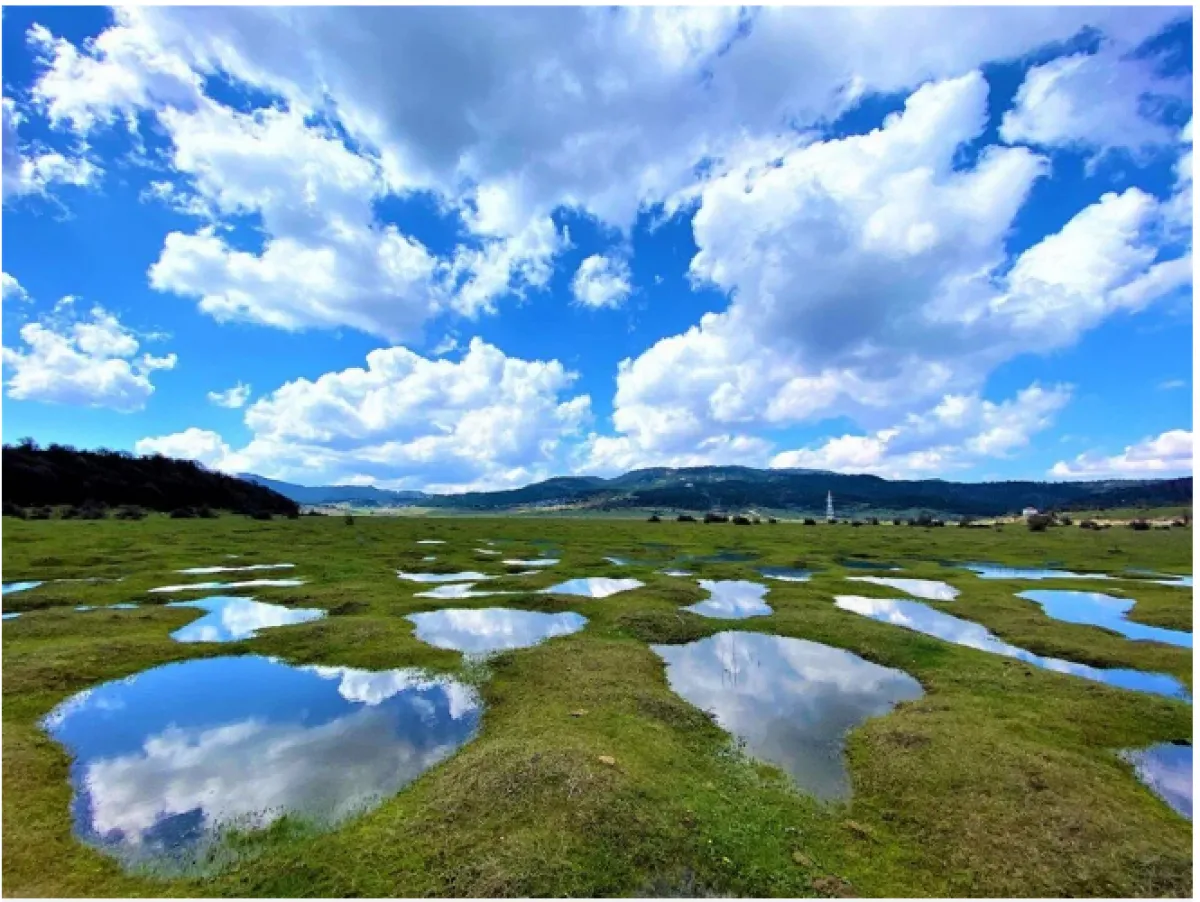 AKSU MAHALLESİNDE YAYLA HAVASINDA MÜKEMMEL MANZARALI 1771 M²ARSA - Büyük 8