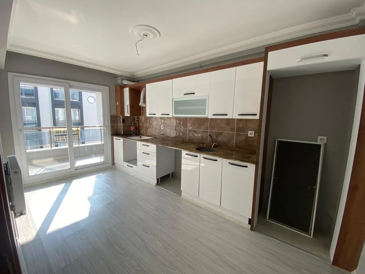 MANİSA MURADİYE DE SATILIK 2+1 90 M2 3.KAT BOŞ DAİRE 2.855.000 TL - Büyük 1